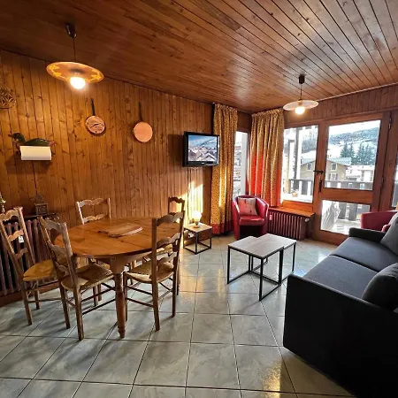Elan 15 6 Pers, Centre Village Apartment